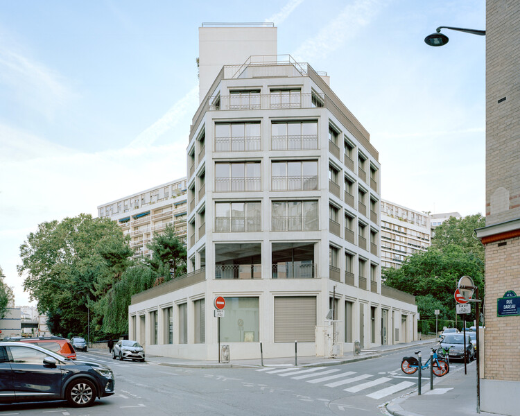 La Sirène Pavilion и Madeleine Pelletier Youth Residence / Avenier Cornejo Architectes - изображение 22 из 45
