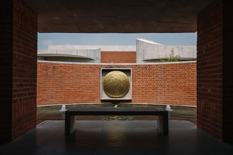 Sail Center / Studio Naqshbandi - Интерьерная фотография