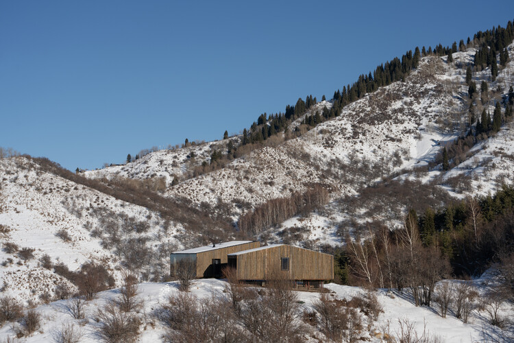 AUM Cabins / Arthur Kariev Architects - изображение 1 из 28