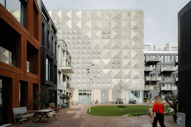 CityPlot Buiksloterham / StudiOninedOts + Delva Landscape Architecture - Extery Photography