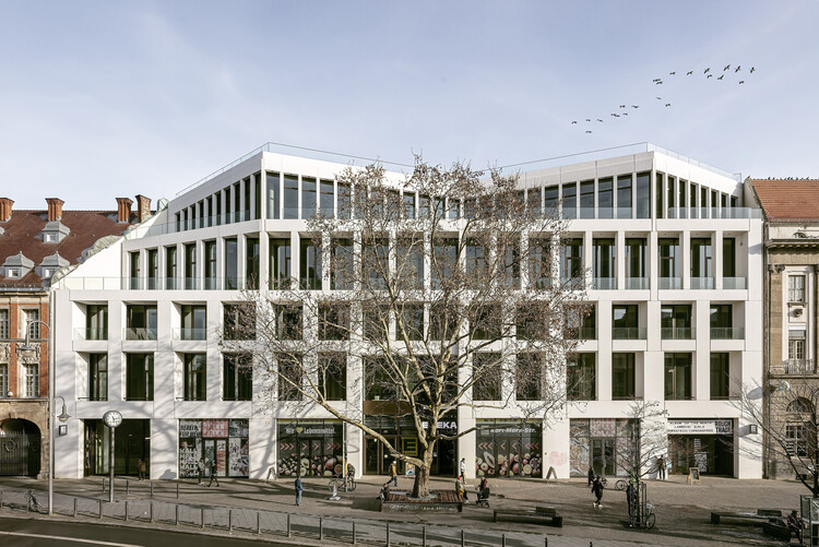 Kalle Neukoelln Waster Store Revitalization / Max Dudler - Внешняя фотография, фасад