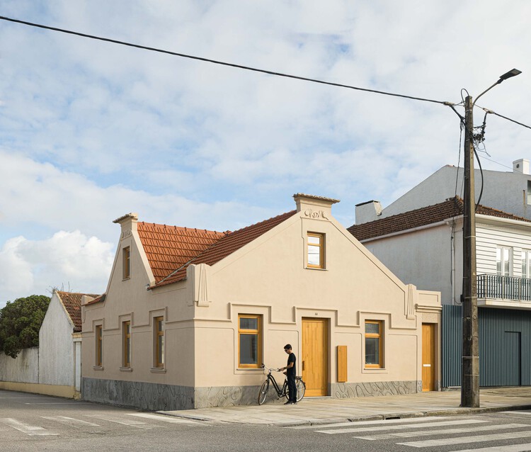 Клара Хаус / M2.Senos Arquitectos - Внешняя фотография, фасад, дверь