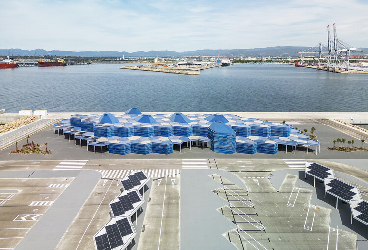 Tarragona Public Passenger Terminal / Hombre de Piedra Arquitectos - изображение 1 из 22