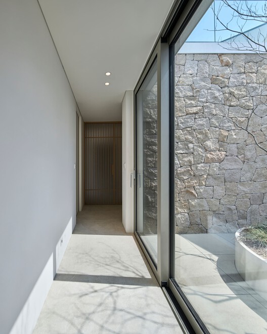 Nabi House / Todot Architects and Partners - Interior Photography, Concrete