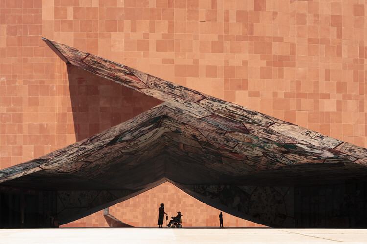 Maiji Mountain Vitor Center / ZXD Architects + Biad - изображение 18 из 38