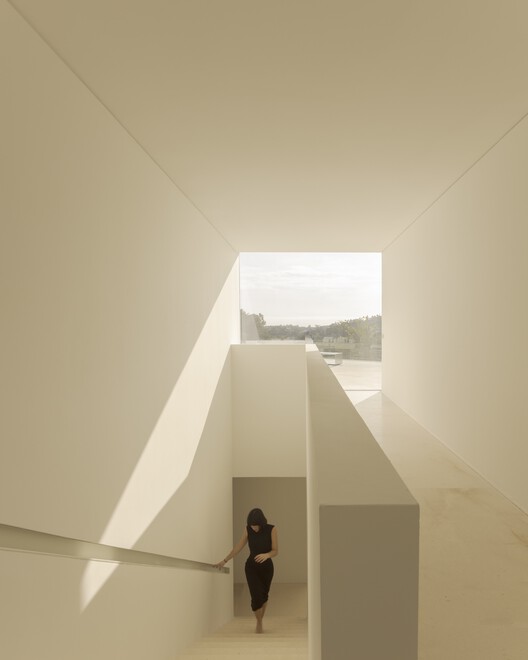 Villa 95 Sotogrande / Fran Silvestre Arquitectos - Interior Photography, Concrete