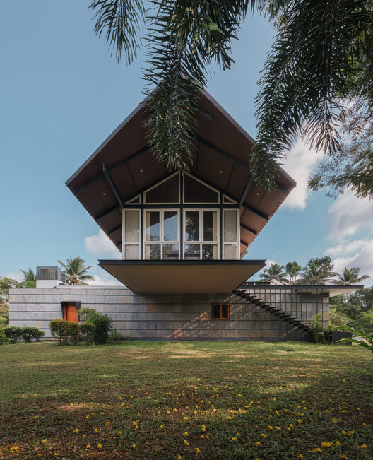 Дом Quad / Thomas Parambil Architects - внешняя фотография