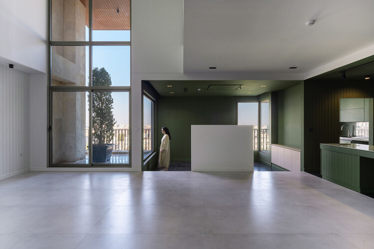 Mian Residential Project / Pi Architects - Интерьерная фотография, стекло, дверь