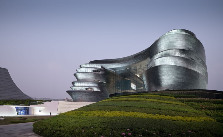Шэньчжэньский музей науки и техники / Zaha Hadid Architects - изображение 17 из 32