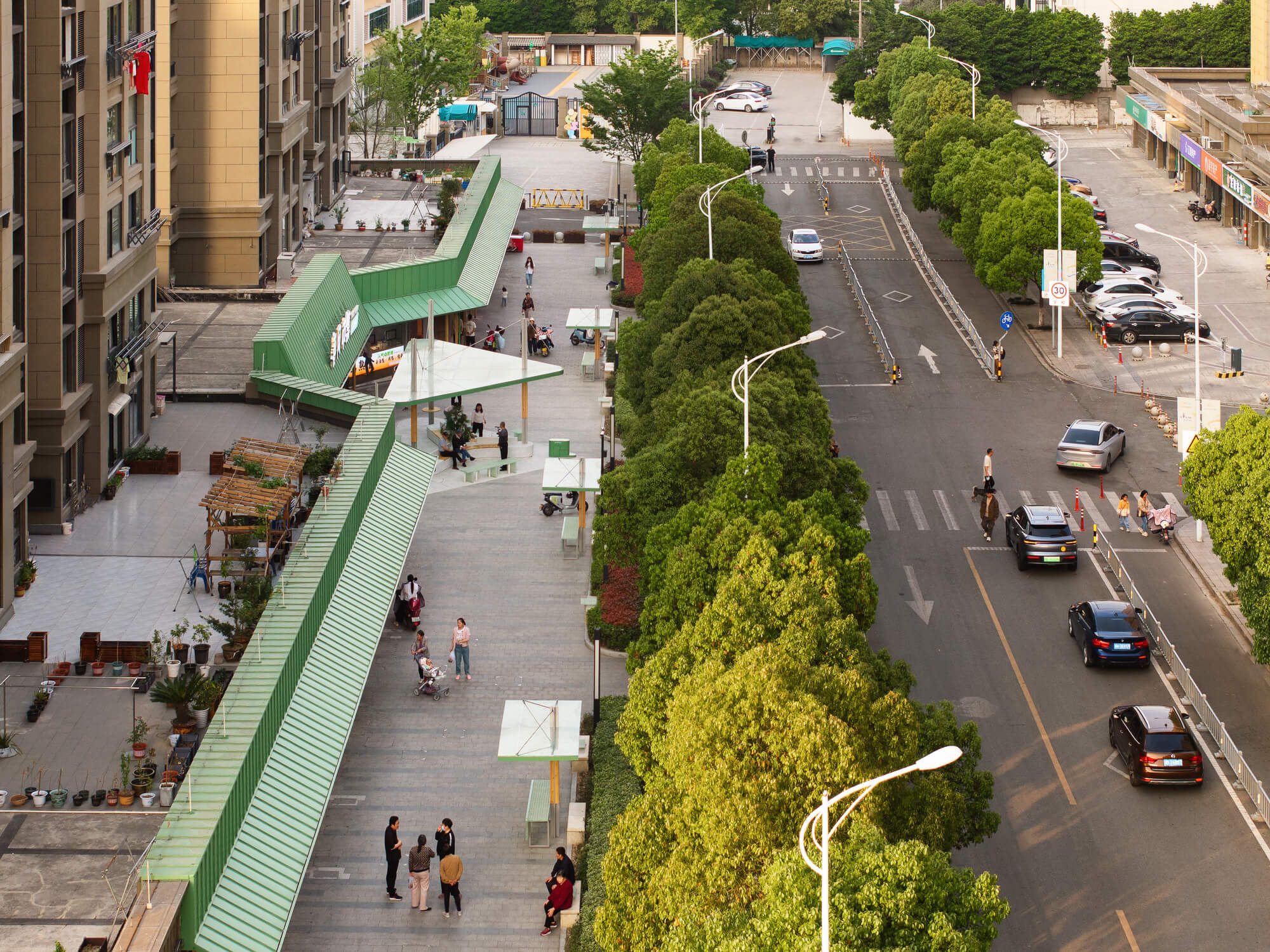 Breezze Market / Displagion Architectural Design