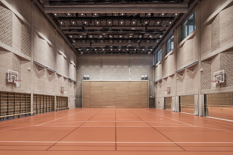 Монио средняя школа и культурный центр / AOR Architects - Interior Photography