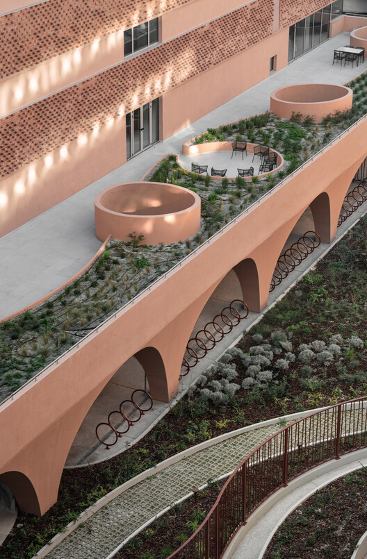 Офисный комплекс ηub26 в Architects Fesaloniki / Divercity - изображение 3 из 22