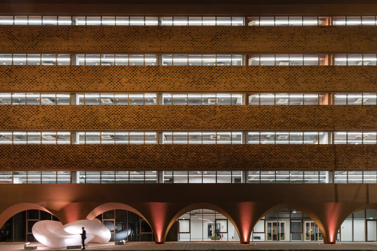 Офисный комплекс ηub26 в Architects Fesaloniki / Divercity - изображение 10 из 22