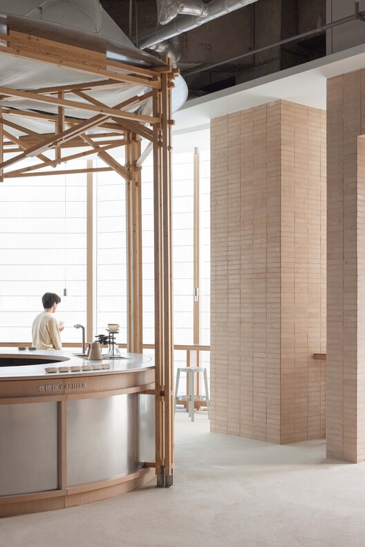 Desio Coffee / NDB Design - Интерьерная фотография, кухня, дерево