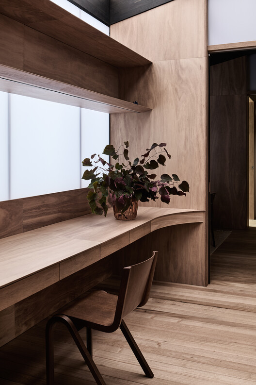 Kross House / Figr Architecture & Design - Интерьерная фотография, древесина