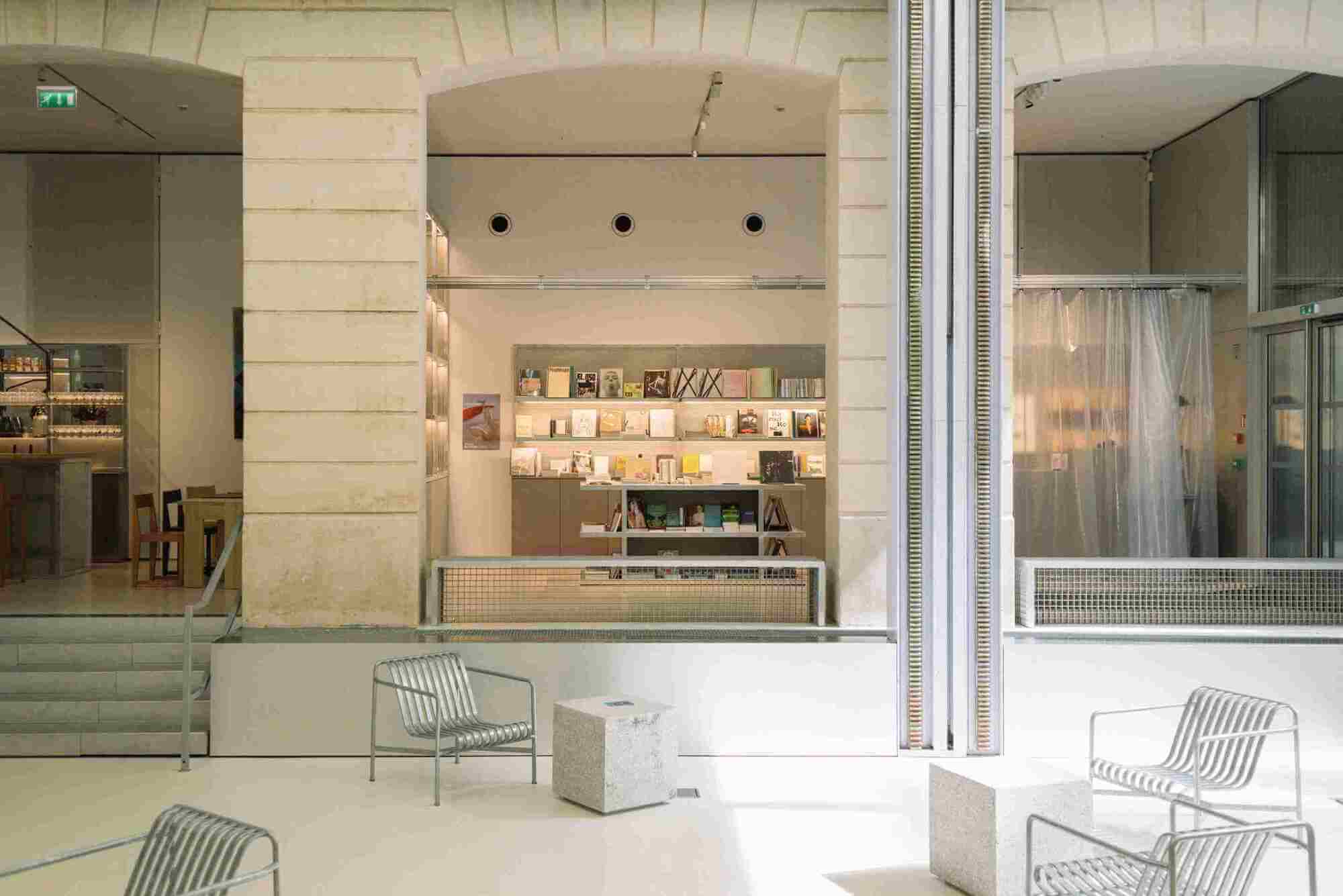Lafayette ожидания x Café Mater / ūti Architectes