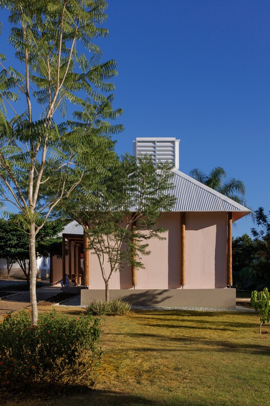 Módulo João de Barro School / Mach Arquitetos + Biri - Внешняя фотография