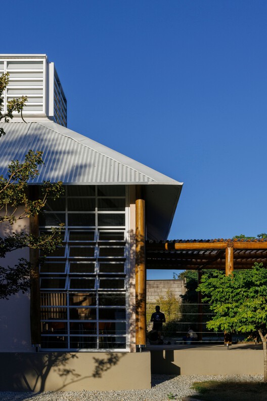 Módulo João de Barro School / Mach Arquitetos + Biri - Внешняя фотография