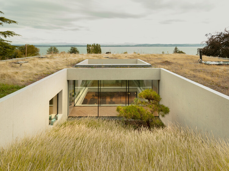 Villa Bec / Andrea Pelati Architecte - изображение 2 из 24