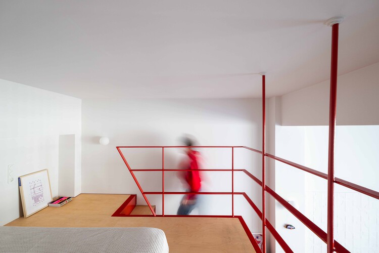 Квартира v / naki atelier - Интерьерная фотография, лестница, поручни
