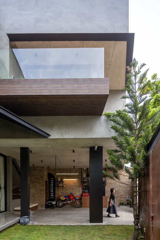 PR House / Plus Idea Studio - Интерьерная фотография, бетон