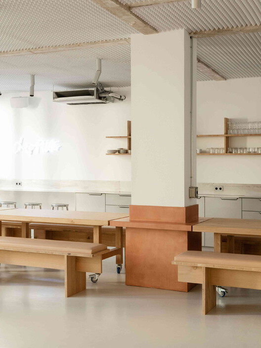Chez Riot Office Space / ūti Architectes - изображение 9 из 25