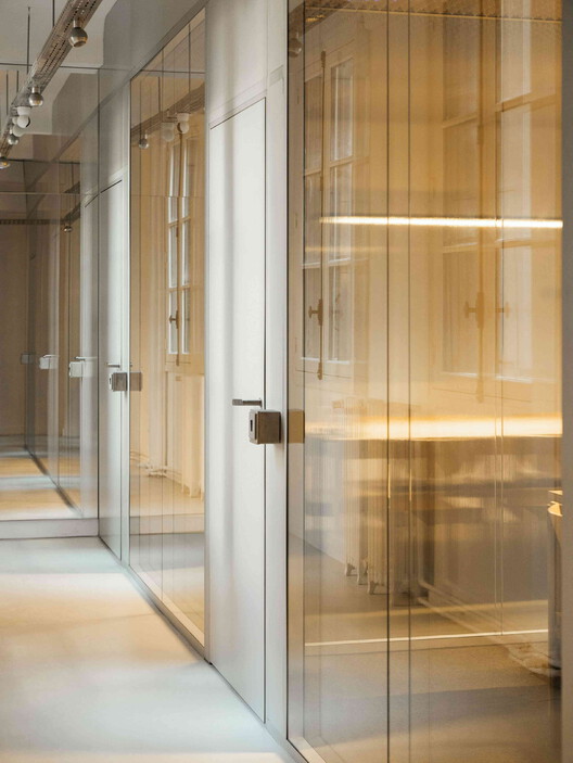 Chez Riot Office Space / Ati Architectes - изображение 12 из 25
