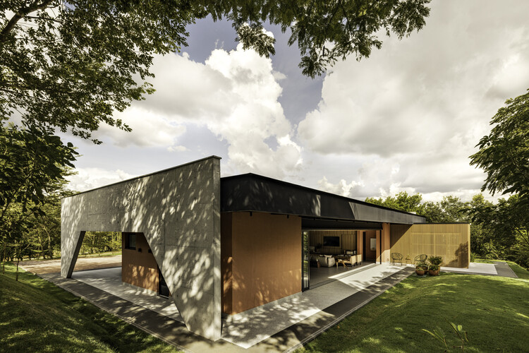 Galgo House / Tati Tavares + Alex Dalcin Arquitetura - Внешняя фотография