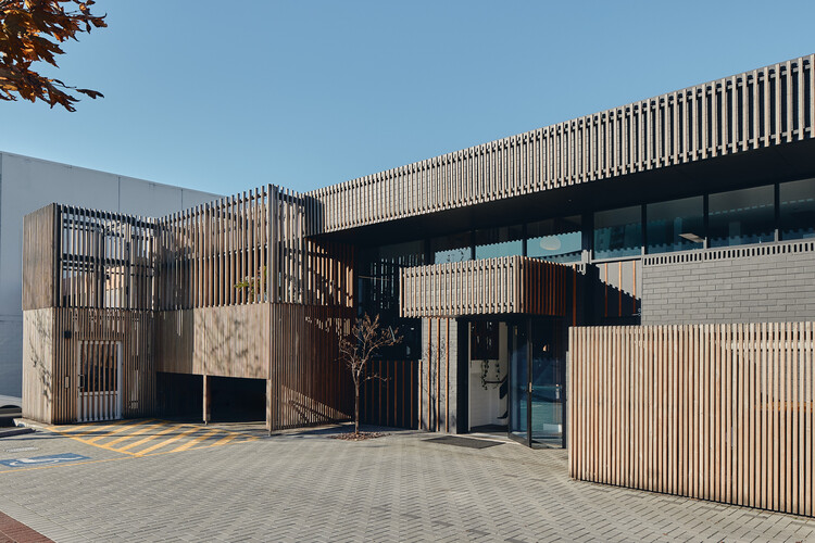 Vitality House + Works / Iredale Pedersen Hook Architects - изображение 5 из 36