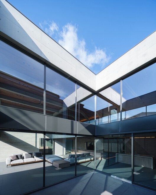 Element House / Apollo Architects & Associates - изображение 4 из 22