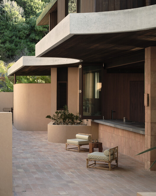Brahminy House / HGA.Studio - изображение 8 из 16