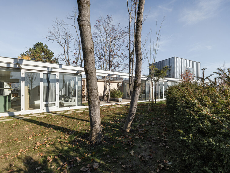 Double Villa Bukovac / Njiric+ Arhitekti - изображение 20 из 28