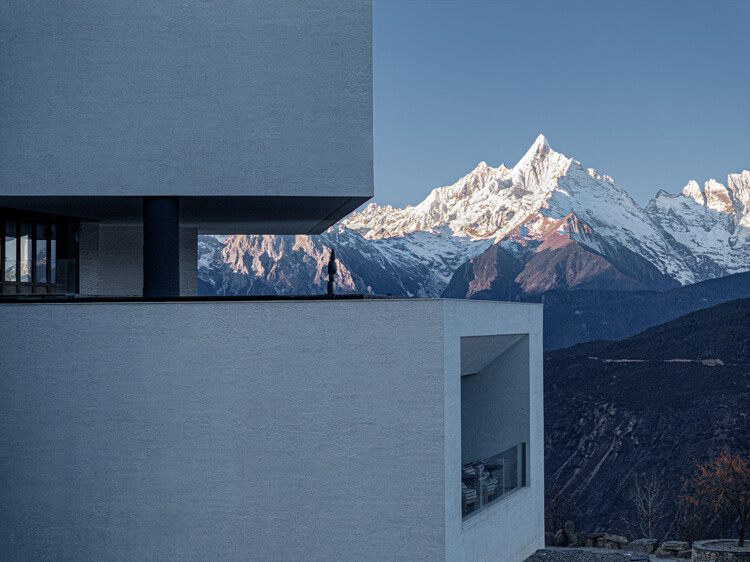 Poodom Deqin Meri Hotel / Buzz / Büro Ziyu Zhuang - Внешняя фотография