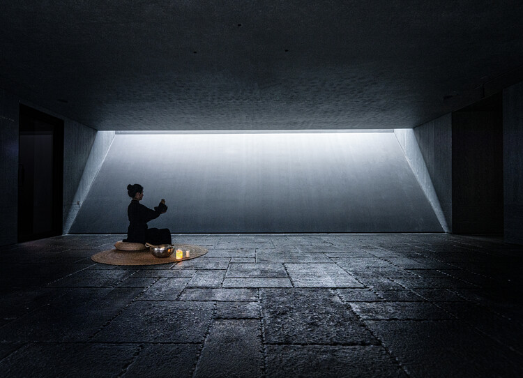 Poodom Deqin Meri Hotel / Buzz / Büro Ziyu Zhuang - Interior Photography, Concrete