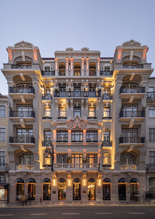 Art Legacy Hotel / Rebelo Andrade - Внешняя фотография, фасад, арка, балкон, колонна