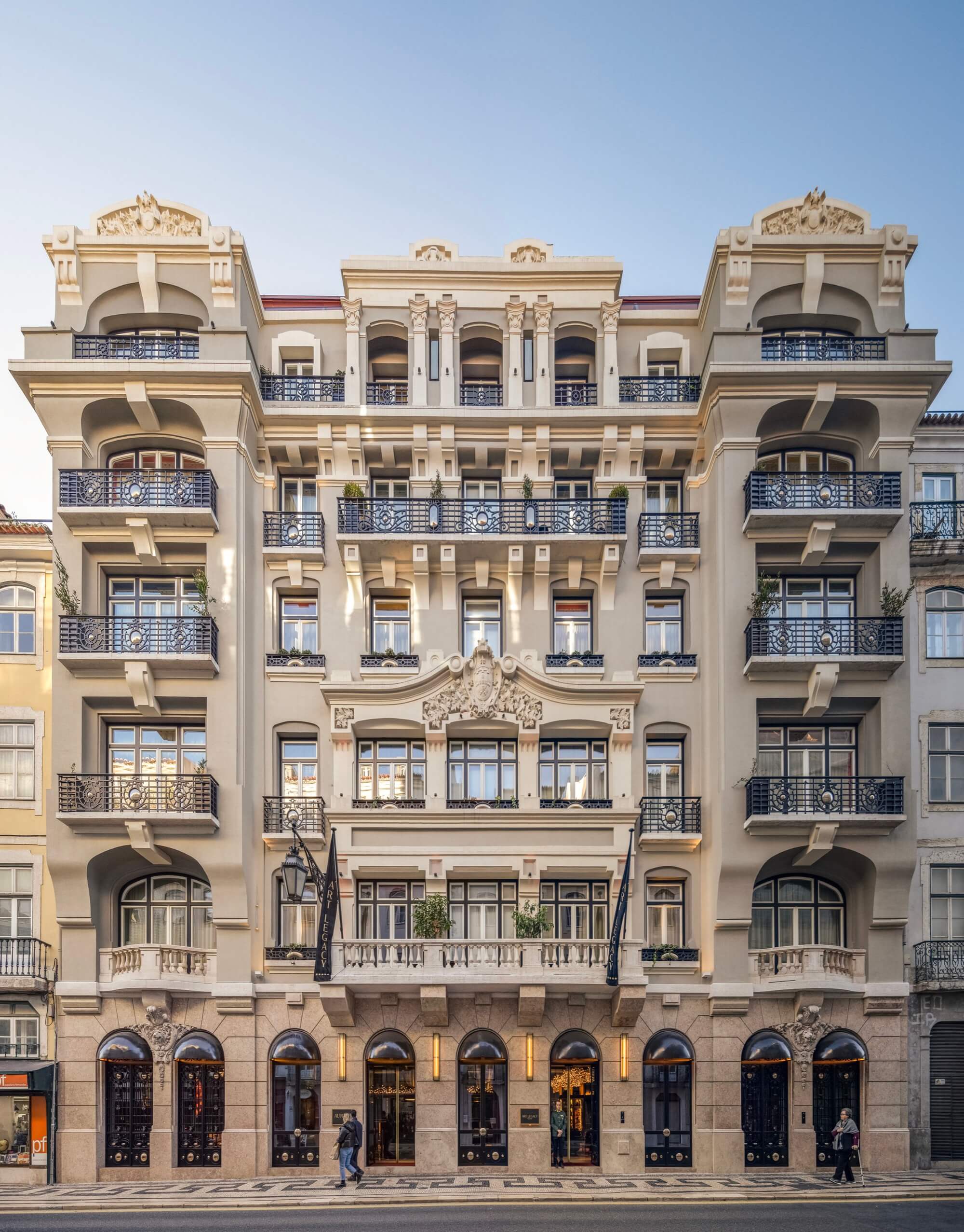 Art Legacy Hotel / Rebelo Andrade