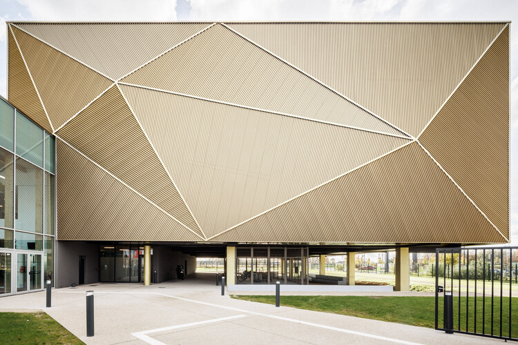 Nikola Karabatic Sports Complex / Atelier Aconcept - изображение 12 из 24