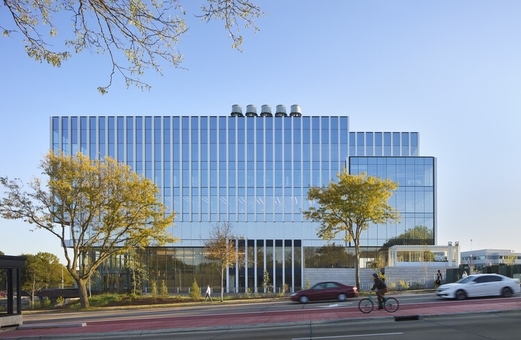 Element Labs в Университетском исследовательском парке / Perkins+Will - Внешняя фотография