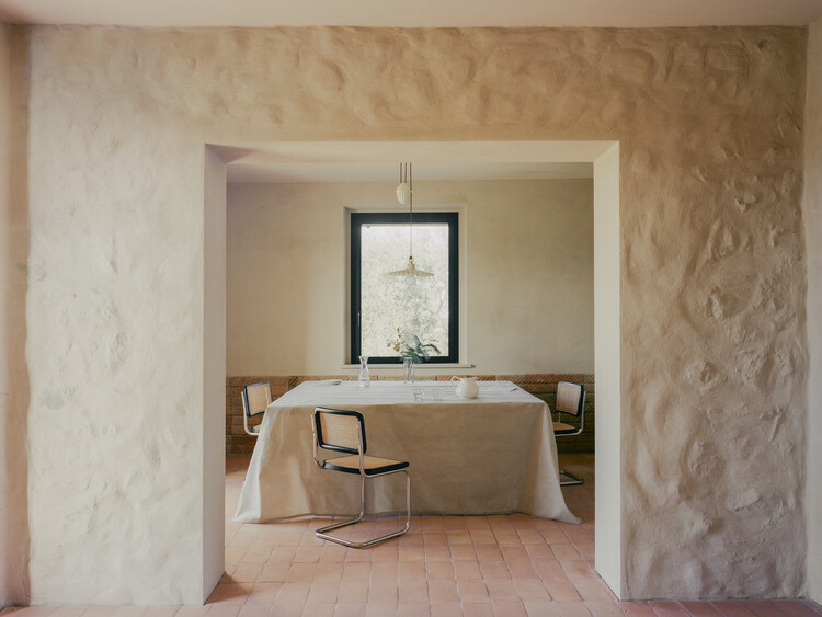 Ricupaglia Farmhouse / Presicci + Pantanella d'Ettorre Architetti - Интерьерная фотография, стул