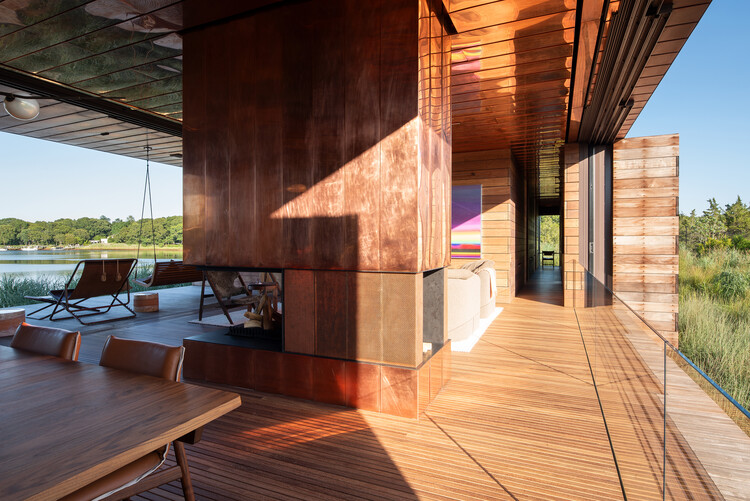 Morris Cove / Bates Masi + Architects - Interior Photography, Wood, Beam, Deck