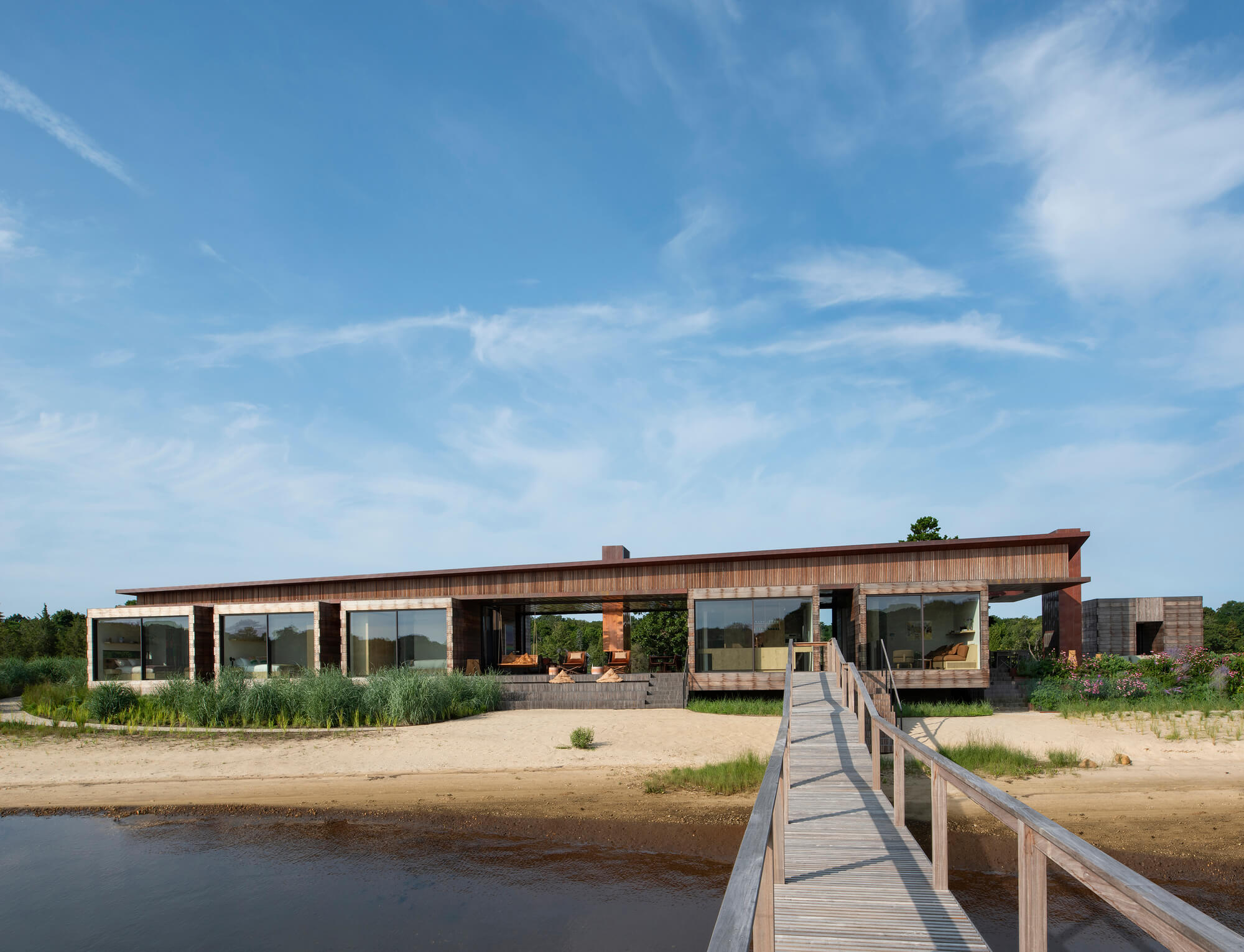 Morris Cove / Bates Masi + Architects