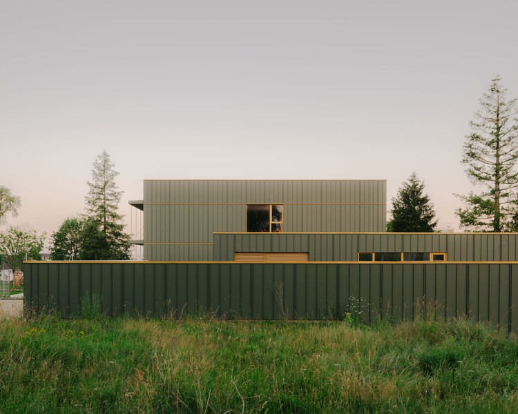 Реконструкция средней школы Maryse Bastié / Tectoniques Architects - изображение 2 из 28