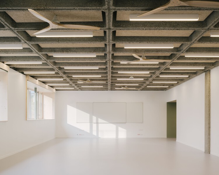 Реконструкция средней школы Maryse Bastié / Tectoniques Architects - изображение 5 из 28