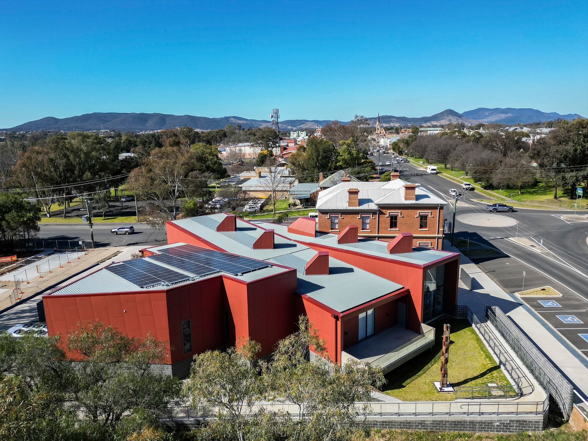 Mudgee Arts Pacinct / BKA Architecture
