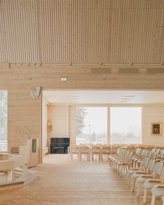 Kiihtelysvaara Church / Luo Architects - Интерьерная фотография, столовая, дерево