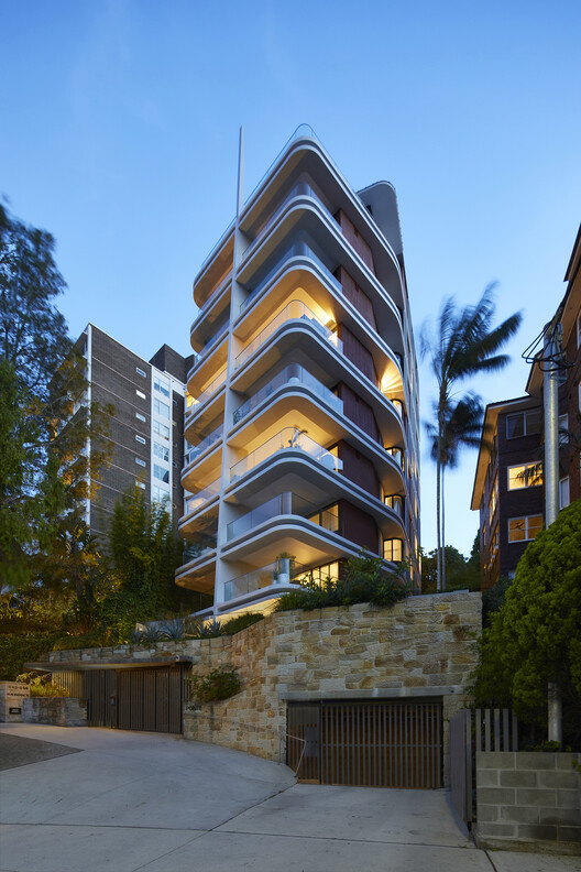 Pointe Living Apartment / Луиджи Росселли