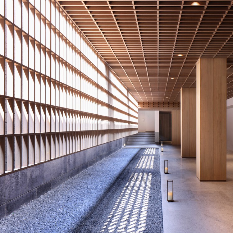 Sunlight Courtyard, входной лобби из офиса дизайна Aranya / Shisuo - изображение 10 из 26