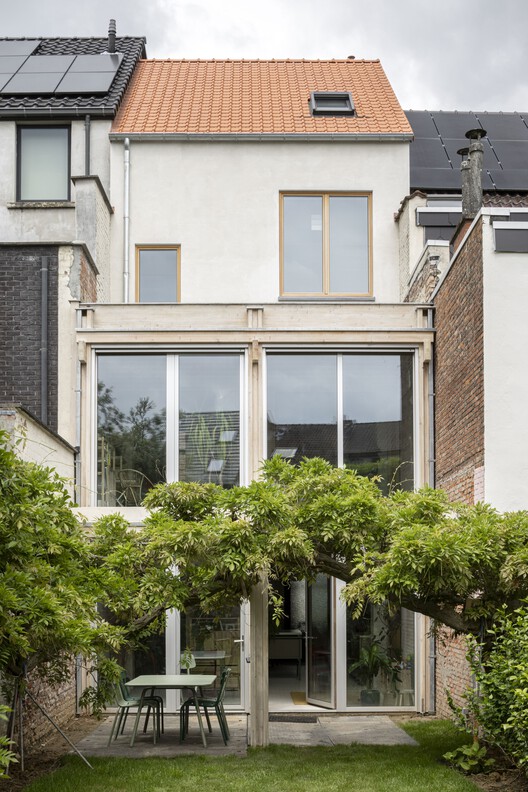 Kasteel Home / Hé! Архитектор - внешняя фотография, бетон, балкон