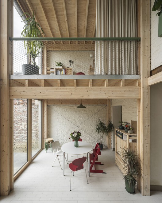 Kasteel Home / Hé! Архитектор - интерьерная фотография, дерево