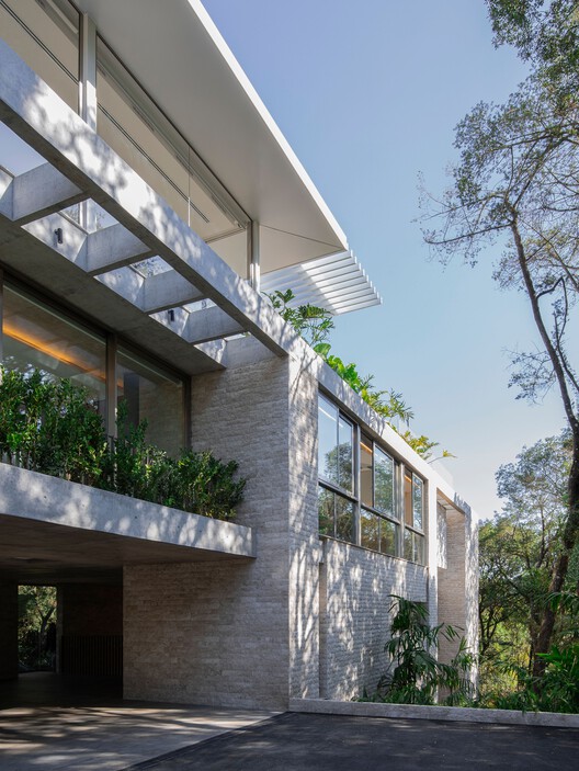 House Pedra / Marcos Bertoldi Arquitetos - Внешняя фотография, балкон